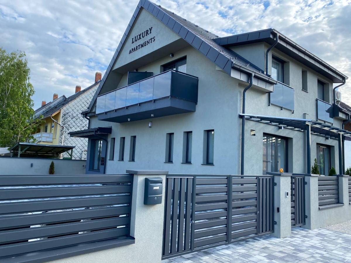 Luxury Apartments 케츨리 외부 사진